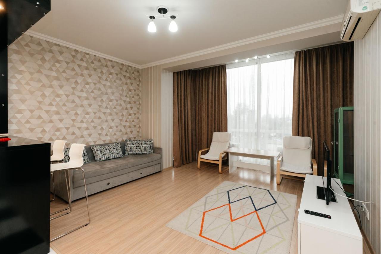 City Center Lev Tolstoi Residence 基希讷乌 外观 照片